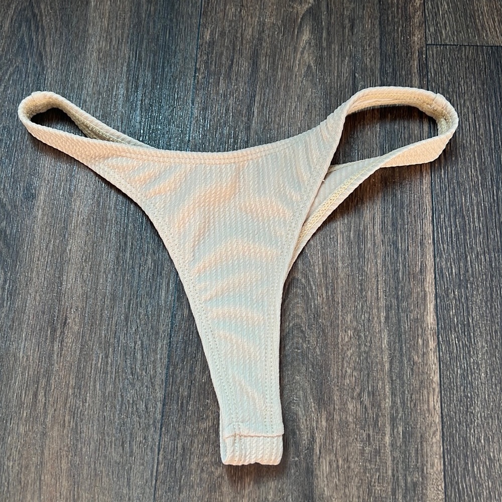 Quarte Cream Bikini Bottom